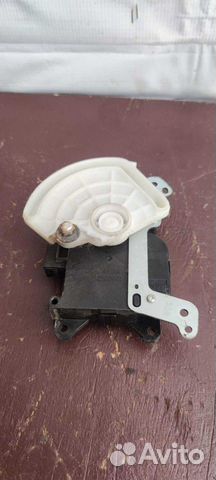 Моторчик заслонки отопителя Honda Accord 8