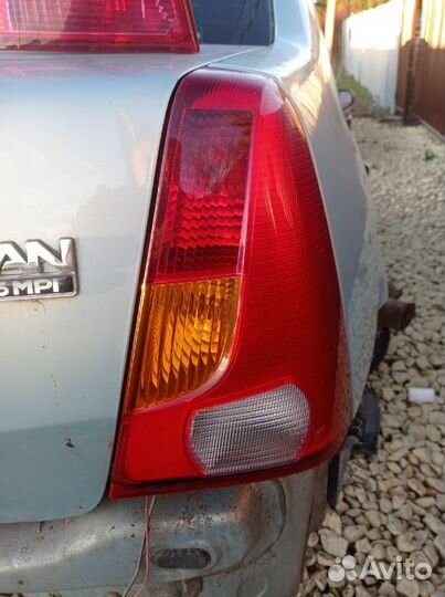 Задний фонарь рено логан