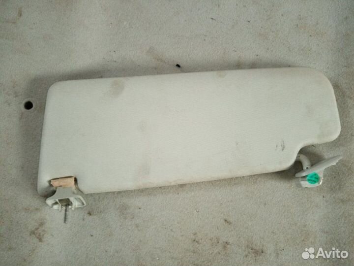 Козырек солнцезащитный передний правый Volkswagen