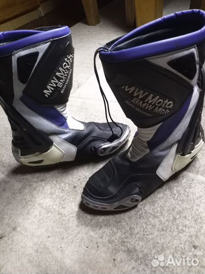 Мотоботы BMW