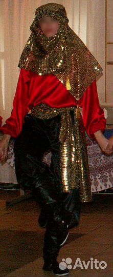 Фольклорные/карнавальные женские костюмы