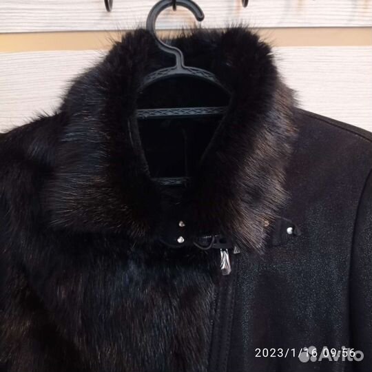 Дубленка натуральная женская р. 42