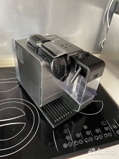 Капсульная кофемашина DeLonghi Nespresso
