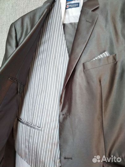 Мужской костюм тройка 54 евро