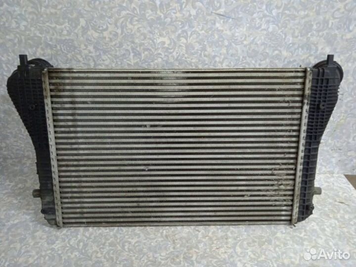 Интеркулер Volkswagen Tiguan 5N1 2.0 2010