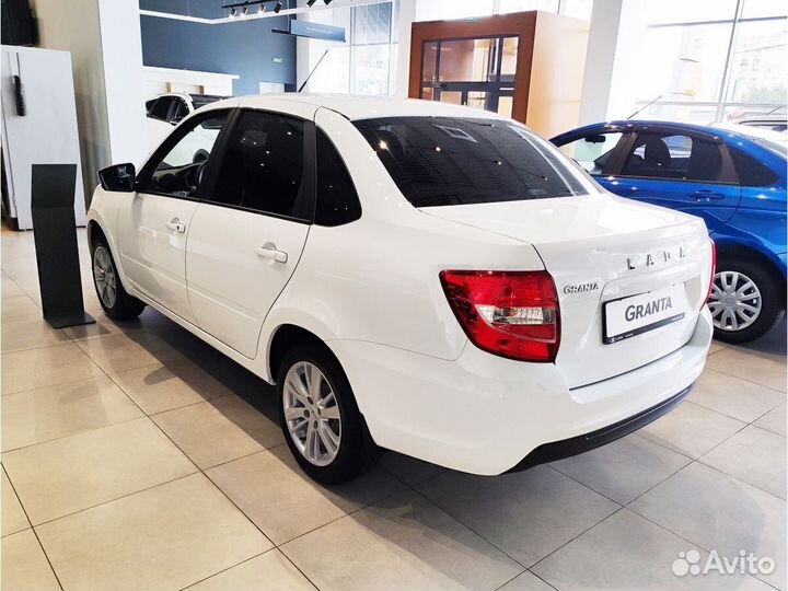 LADA Granta 1.6 МТ, 2023