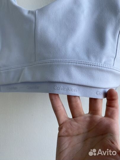 Топ спортивный calvin klein новый M