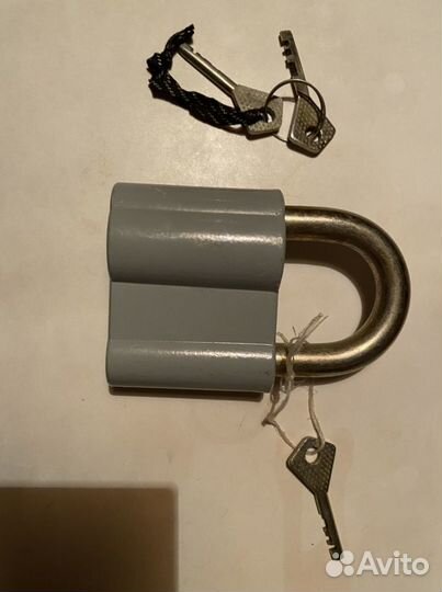 Замок навесной новый