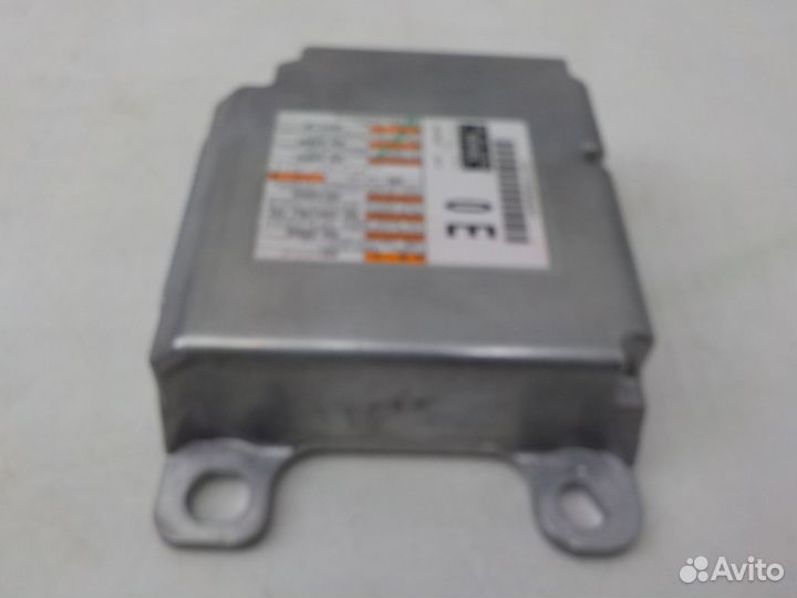 Блок управления подушками безопасности Toyota Land