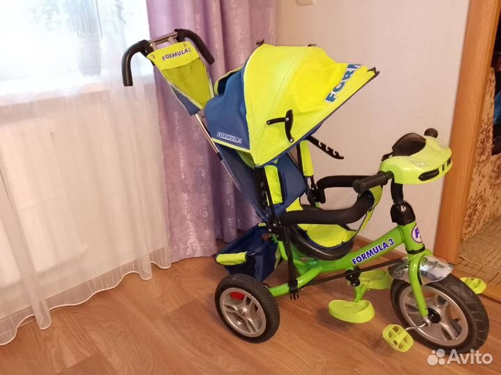 Детский трехколесный велосипед