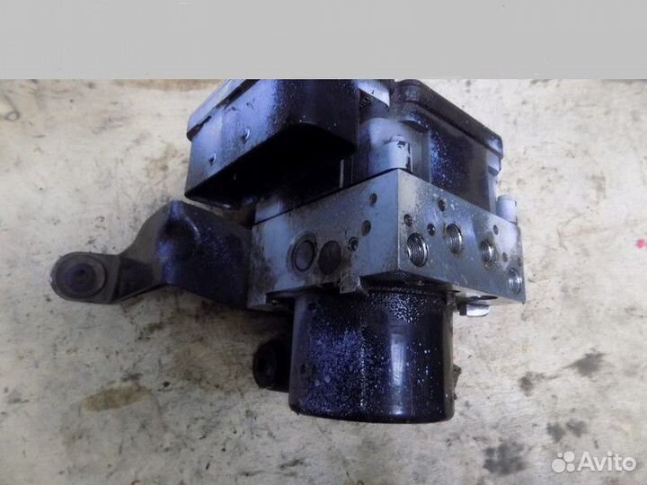 Блок ABS (насос) Focus III 2011