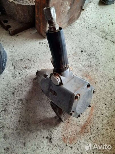 Пневмогайковерт