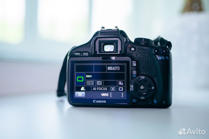 Canon EOS 550D Kit 18-135 mm IS