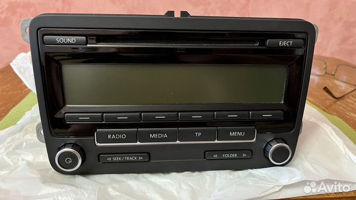 Штатная автомагнитола на фольцваген гольф плюс