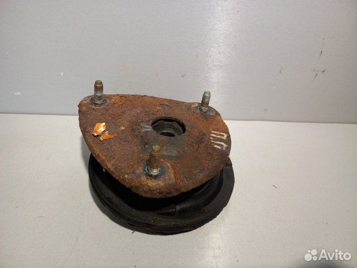 Опора стойки передняя правая Kia Rio 2 седан G4EE