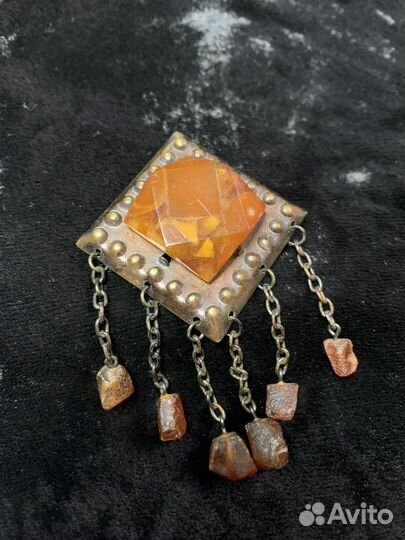 Брошь Спиндулеляй. Прибалтика