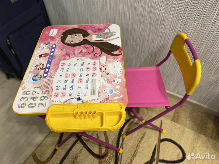 Детский столик и стульчик