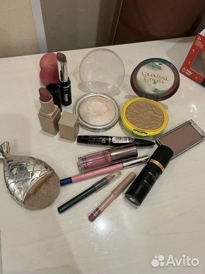 Набор косметики пакетом