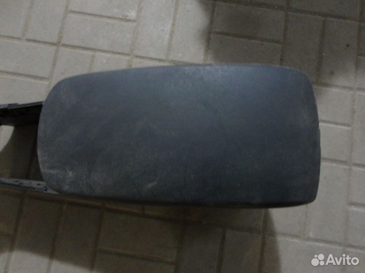 Крышка подлокотника Mazda cx5