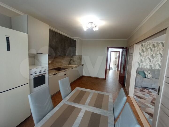 3-к. квартира, 98,8 м², 14/17 эт.