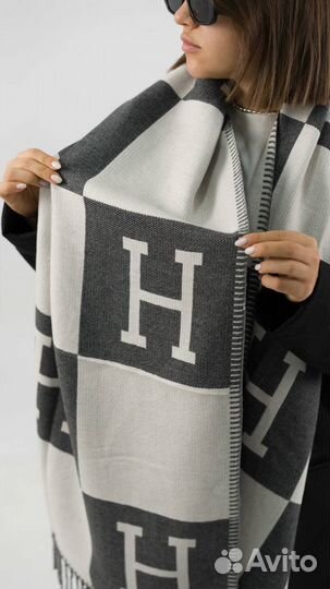 Шарфы и палантины Hermes