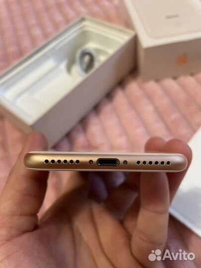 Телефон iPhone 8 64Gb Rose Gold