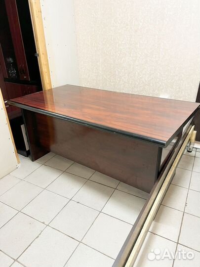 Стол письменный, Офисная мебель