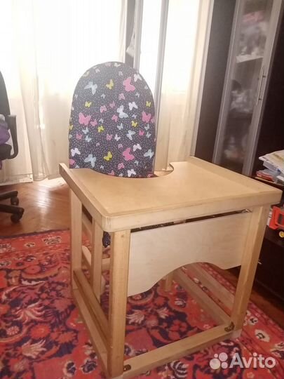 Бесплатно Детский стол и стул для школьника