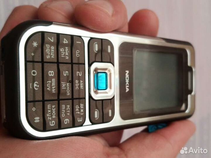 Продается кнопочный телефон - Nokia 7360