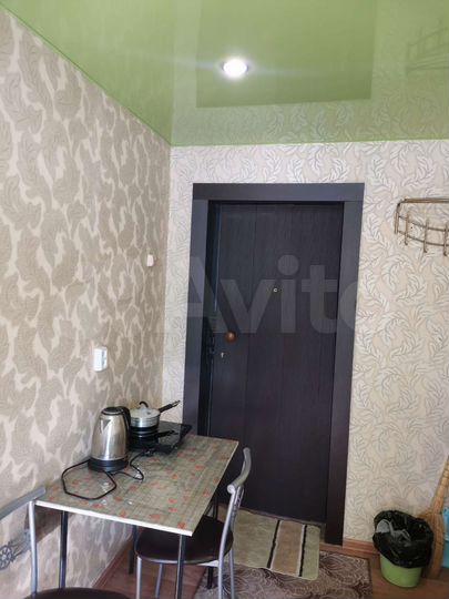 Комната 10 м² в 5-к., 2/4 эт.