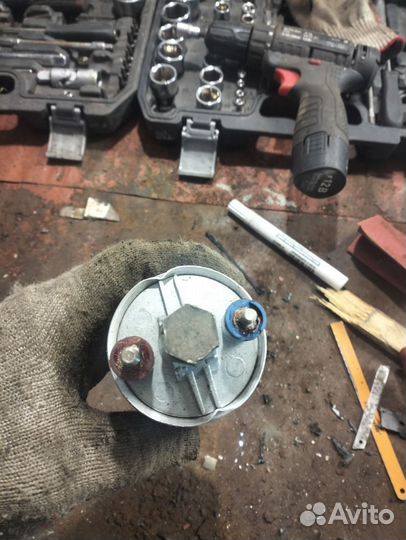 Бензонасос Audi 100 6.5bar