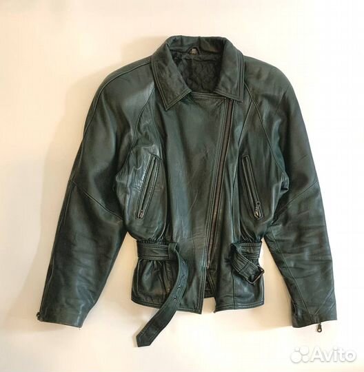 Кожаная куртка с плечами