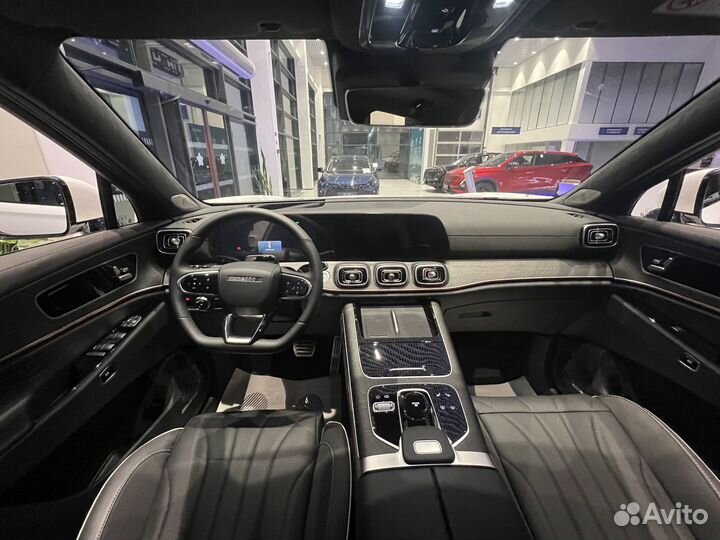 JAECOO J8 2.0 AMT, 2025