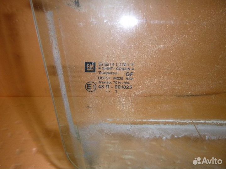 Стекло двери задней правой opel zafira B 2005