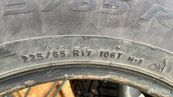 Pirelli Ice Zero 225/65 R17 106T