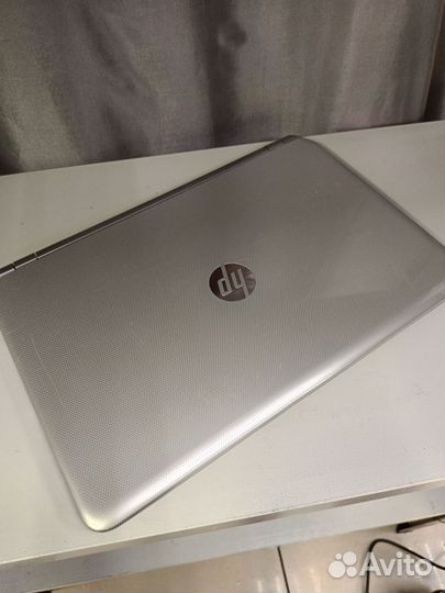 Ноутбук HP Pavilion 15-n063sr