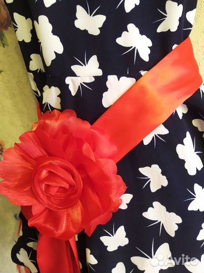 Платье на 6-7 лет