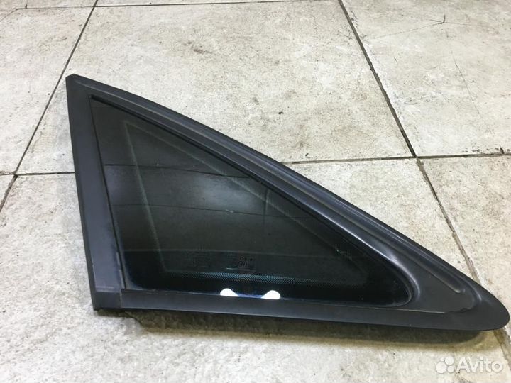 Стекло кузовное глухое левое Audi A4 B8 (2007—2012