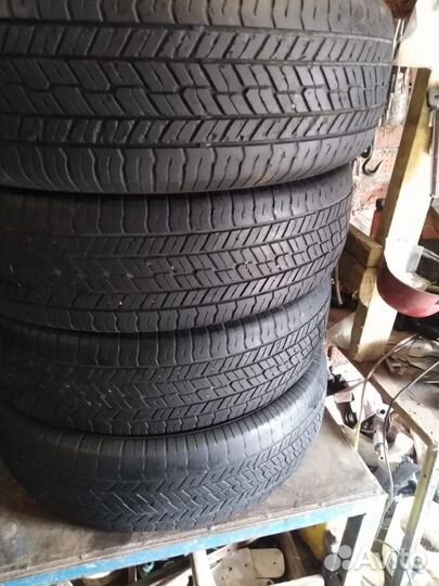 Yokohama Geolandar G033V 215/70 R16