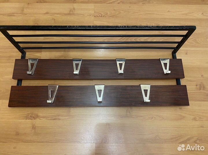 Вешалка в прихожую