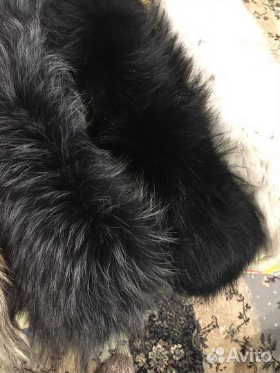 Воротник и опушки из натурального меха