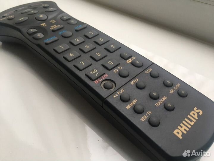 Пульт для видеомагнитофона philips VR496/55