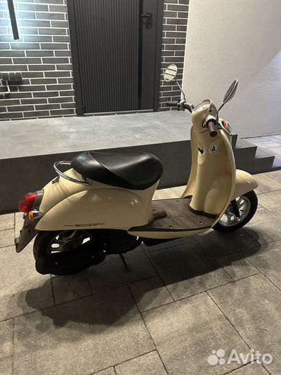 Скутер honda scoopy