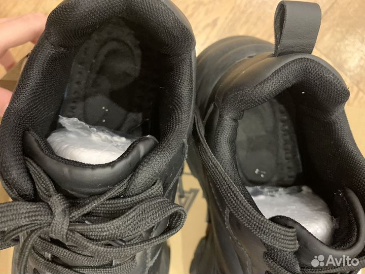 Кроссовки для девочки,черные