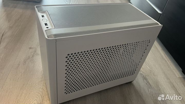 Корпус Cooler Master NR200P белый новый