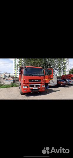 Водитель на самосвал