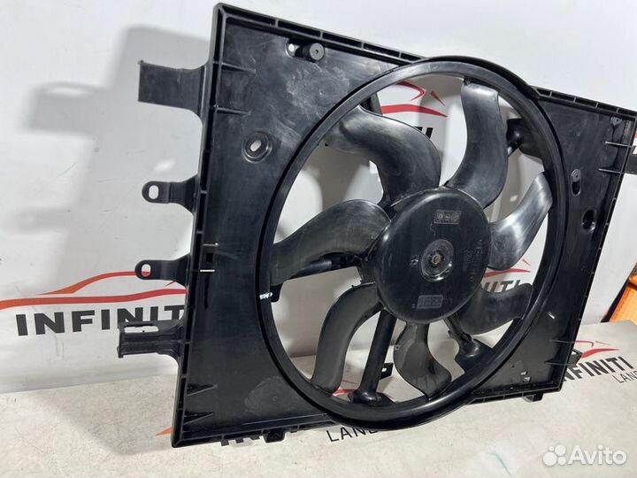 Диффузор радиатора в сборе без блоков управления