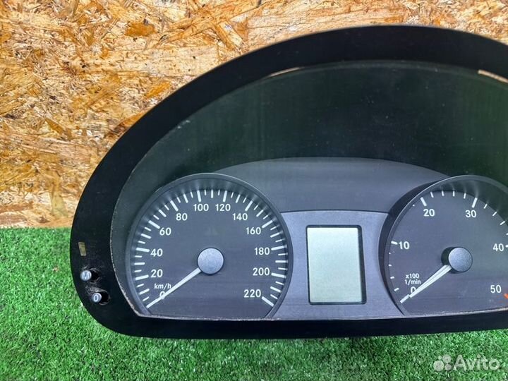 Щиток приборов Mercedes-Benz Vito W639 2.2 2008