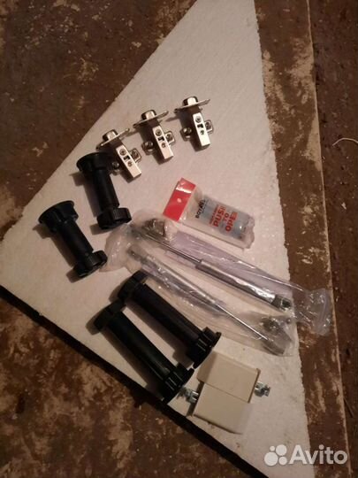 Мебельная фурнитура петли,ножки,газ лифты