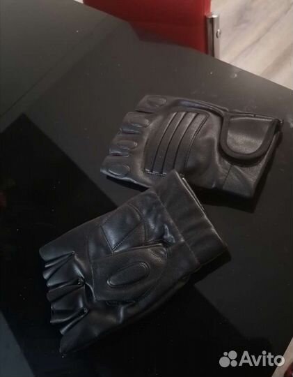 Перчатки без пальцев